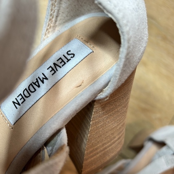 Steve Madden July Light Gray Suede Cage Sandals Size 5.5M - Picture 7 of 9